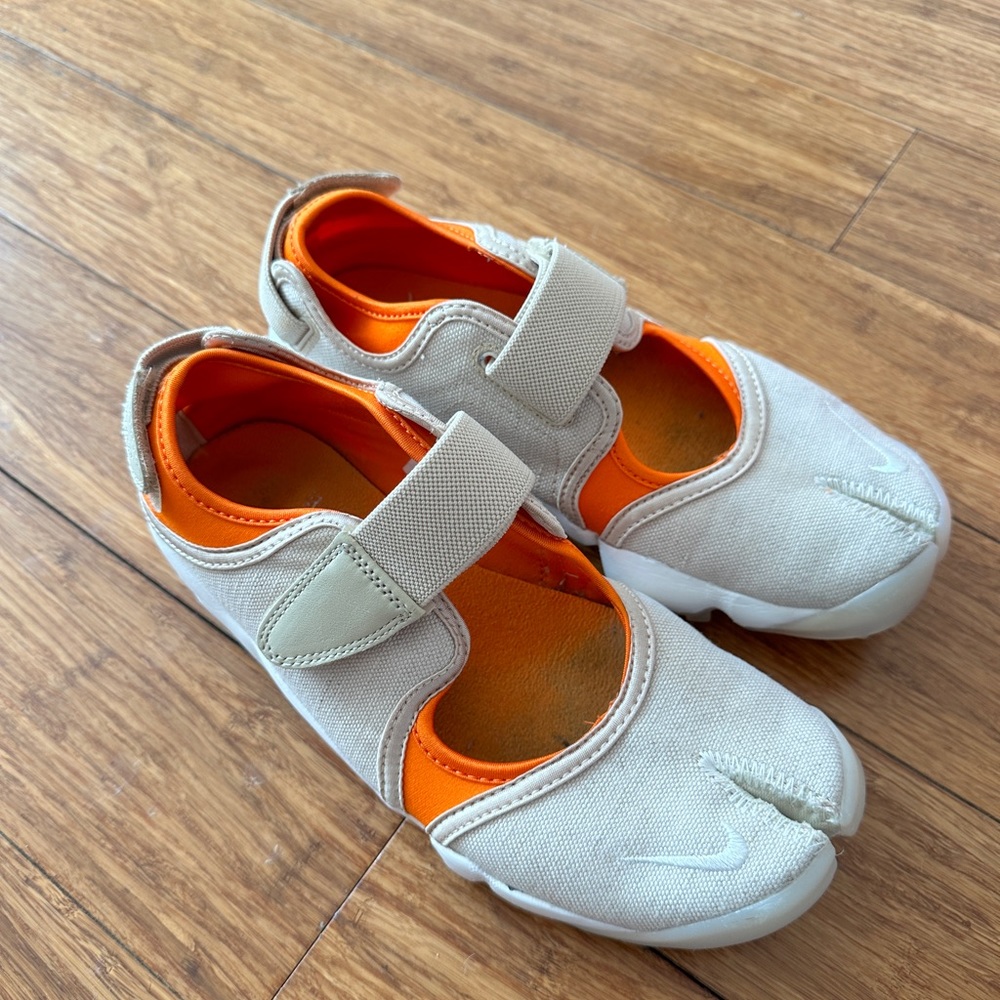 Nike Women’s Air Rift Rattan Summit White US 8